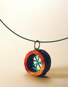 N28 PENDANT Wood & String   